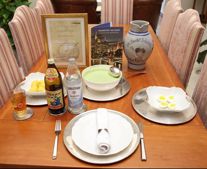 Frankfurter green sauce and apple wine ©EFC Bembel Beduinen