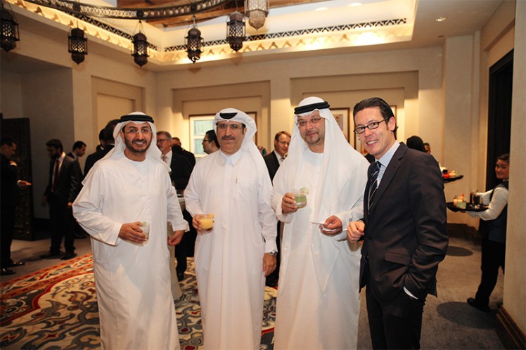 Bedu Frank (Prof. Dr. Dievernich) , rechts, im 2016 auf dem Empfang der Stadt Frankfurt in Dubai. Photo: ©Dr. Andreas Gulya